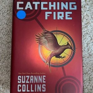 THE HUNGER GAMES CATCHING FIRE, Hardback Book